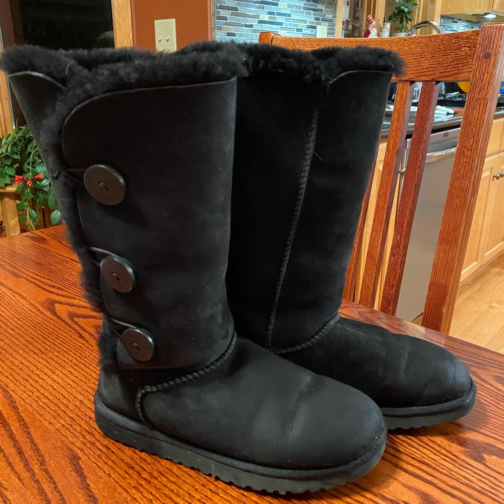 Ugg Bailey Button Triplet 3 button tall boots in black, size 7